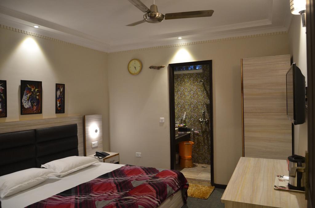 Hotel Pace Gurgaon Chambre photo